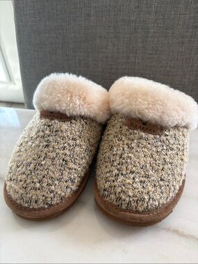 BearPaw Tan Knit Slip-On Slippers with Cream Faux-Fur Cuff
